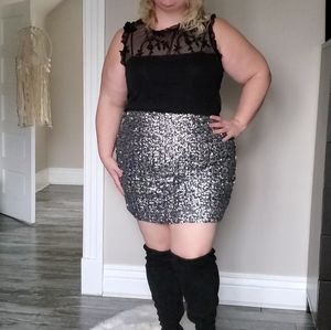 Size XL Metaphor Silver Sequin Mini Skirt